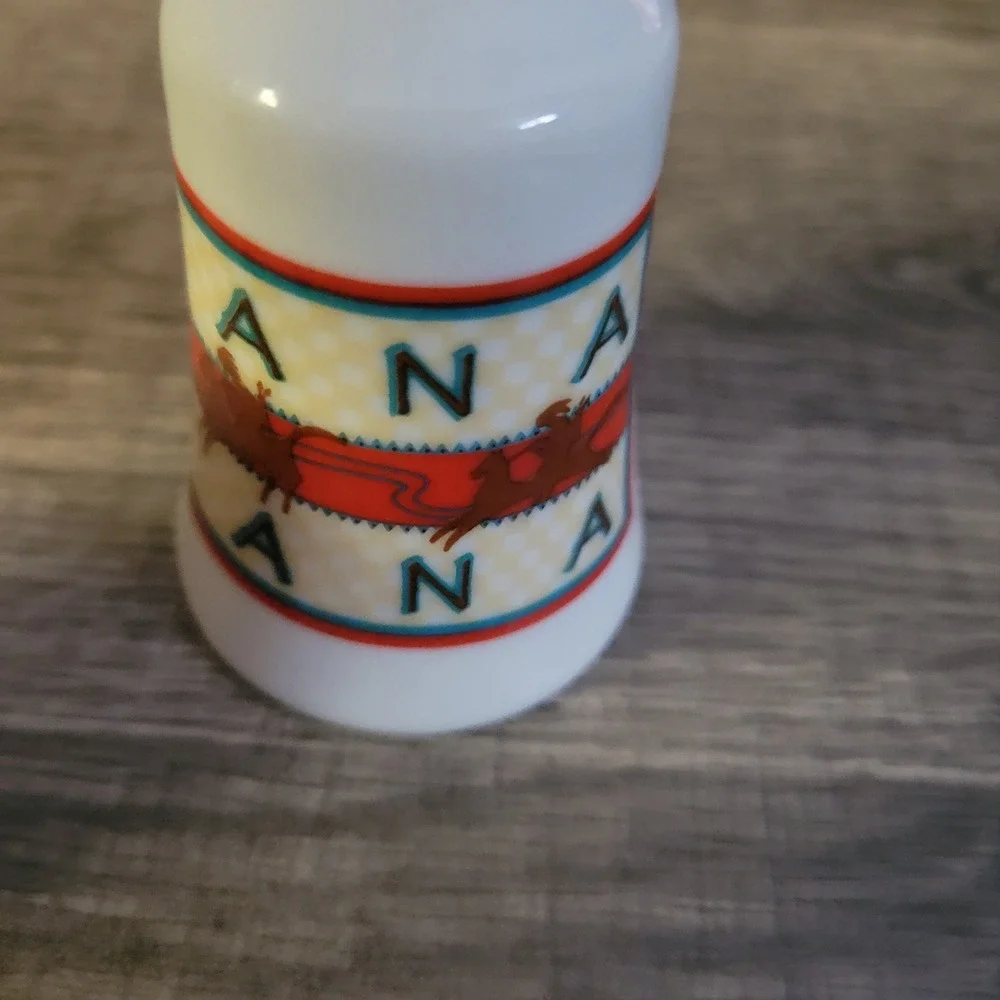 Vintage Montana Souvenir Salt and Pepper Shakers Ceramic Cowboy‎ Western Decor